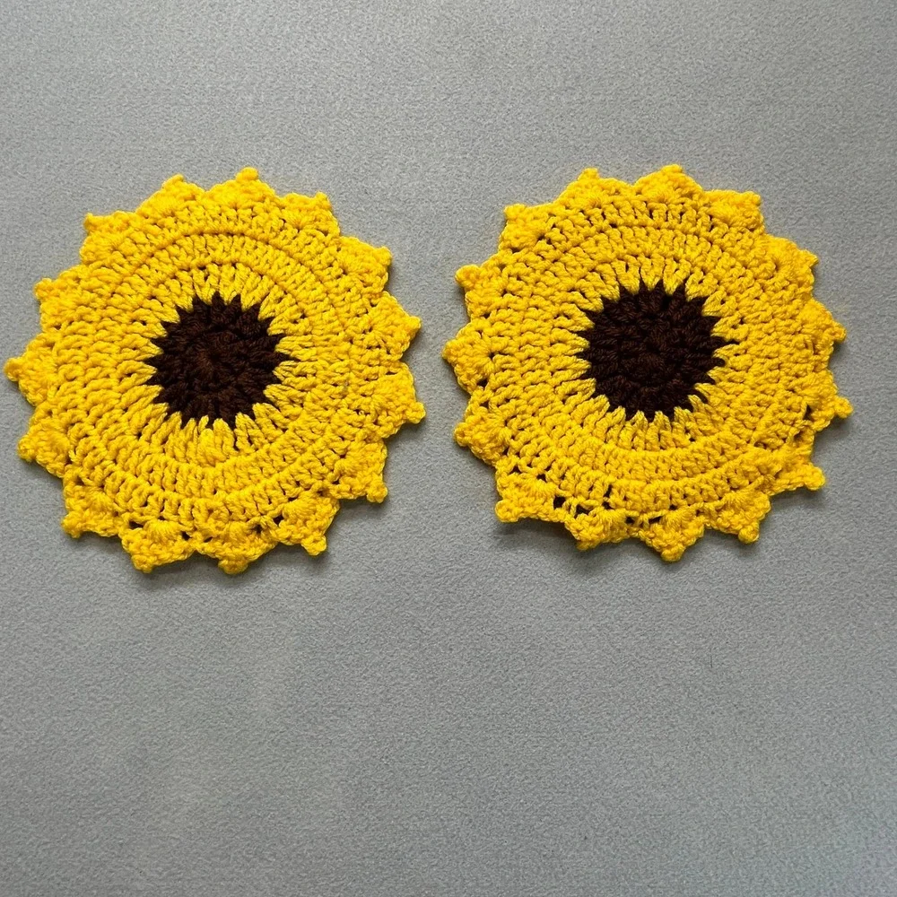 2 Handmade Crochet Sunflower Hot Pad Pot Holder Doilies Kitch Decor Cottagecore‎